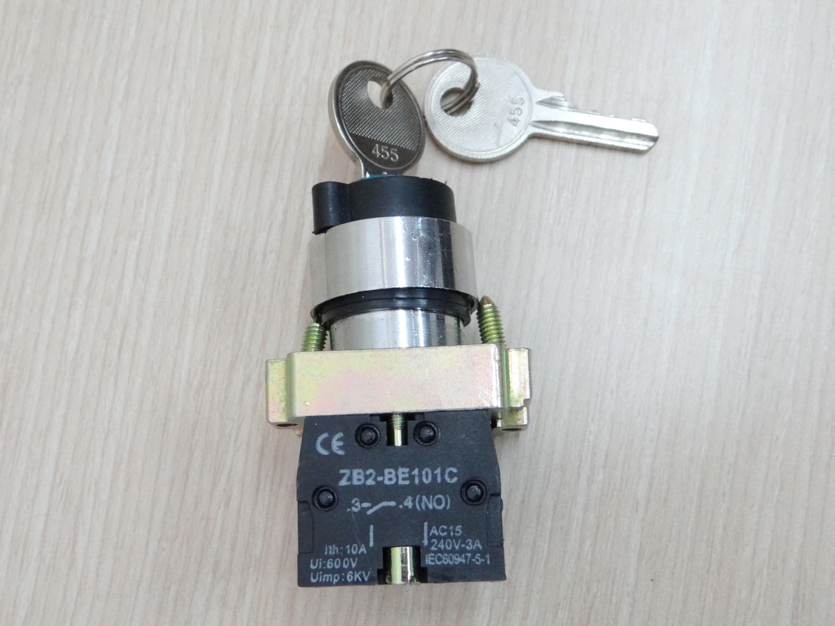 XB2-BG21 Selector Rotary + Key 2 Position Push Button Switch 10A 1NO 22mm (Self-locking)