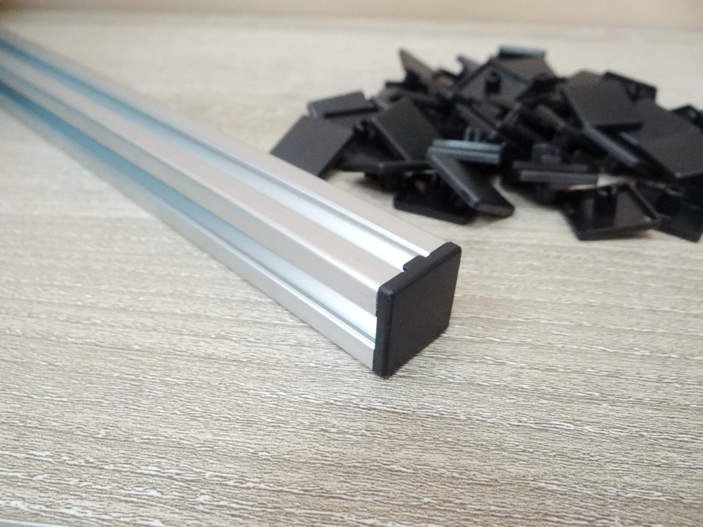 2020 Black Plastic End Cap (แพ็ค20ชิ้น) สำหรับ Series 20 Alu Profile