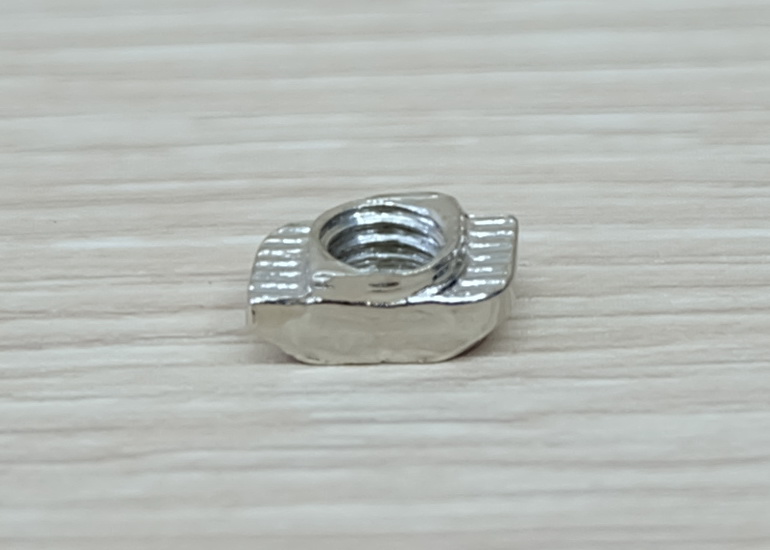 Free Nut M5 (20 ตัว/ชุด) สำหรับ Series 20 Alu Profile