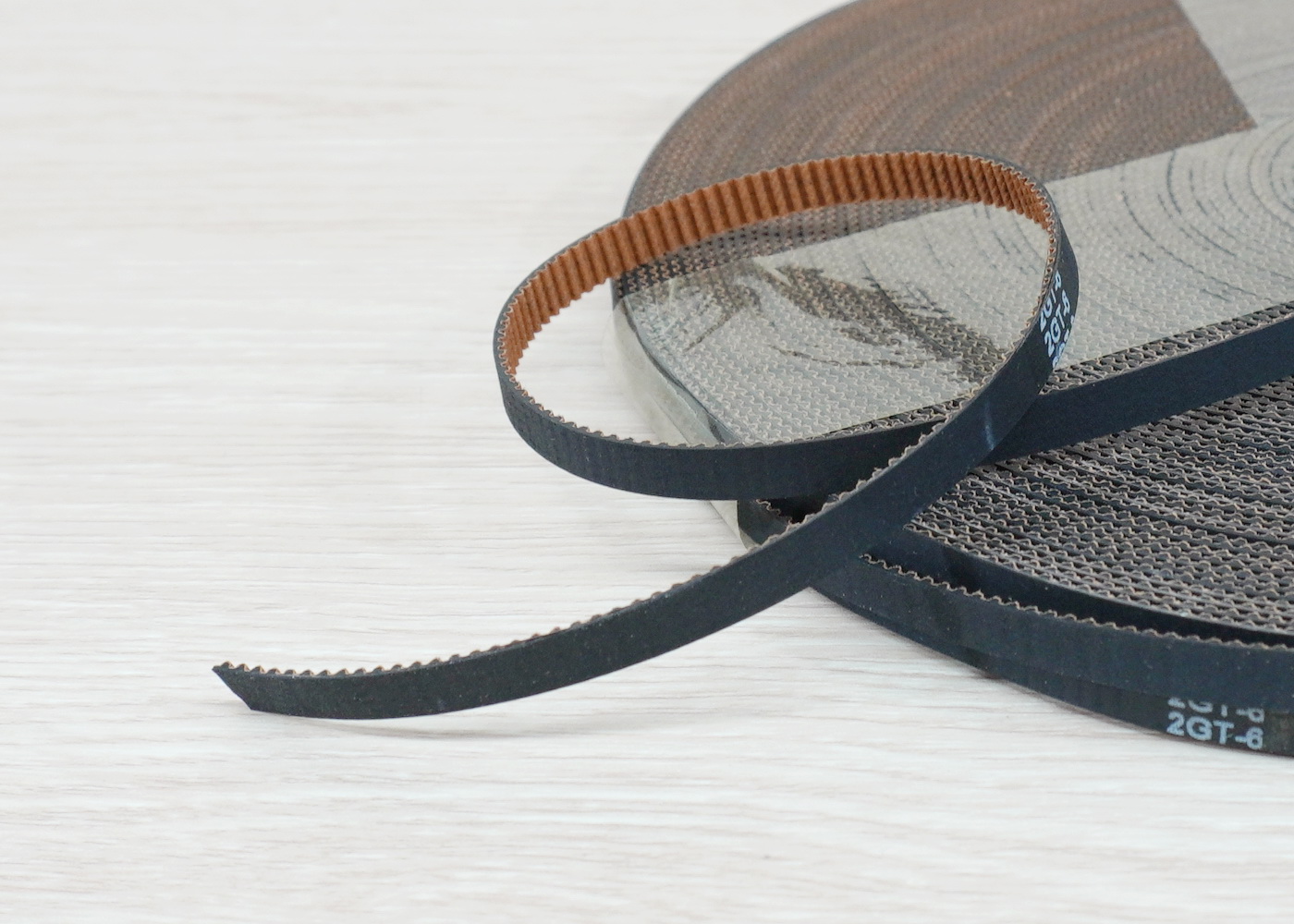 2GT-6mm Dustproof Neoprene Timing Belt Fiberglass Core สีดำ (ราคา/1เมตร)