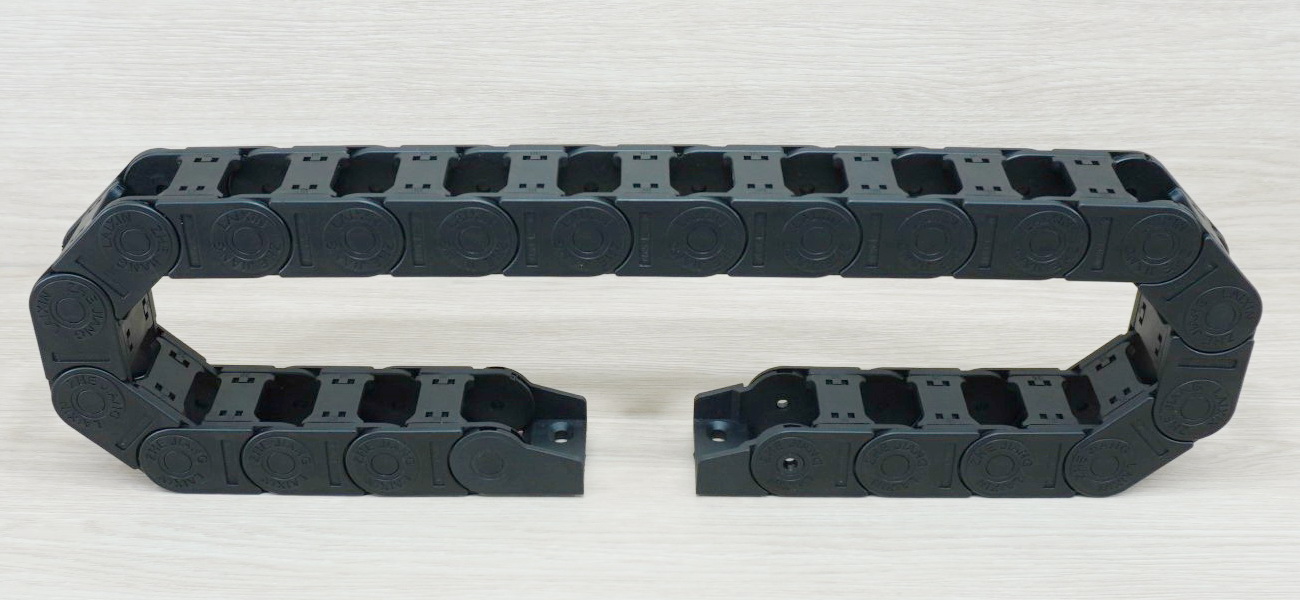 25 X 38 mm Cable Drag Chain R55mm ยาว 1M และ End Bridge Connectors (Bridge opening)