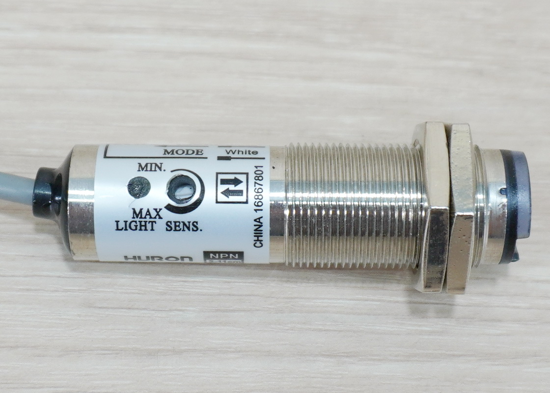 CDD-11N Photoelectric Switch 2-11cm Detection Range Adjust (NPN, NO/NC)