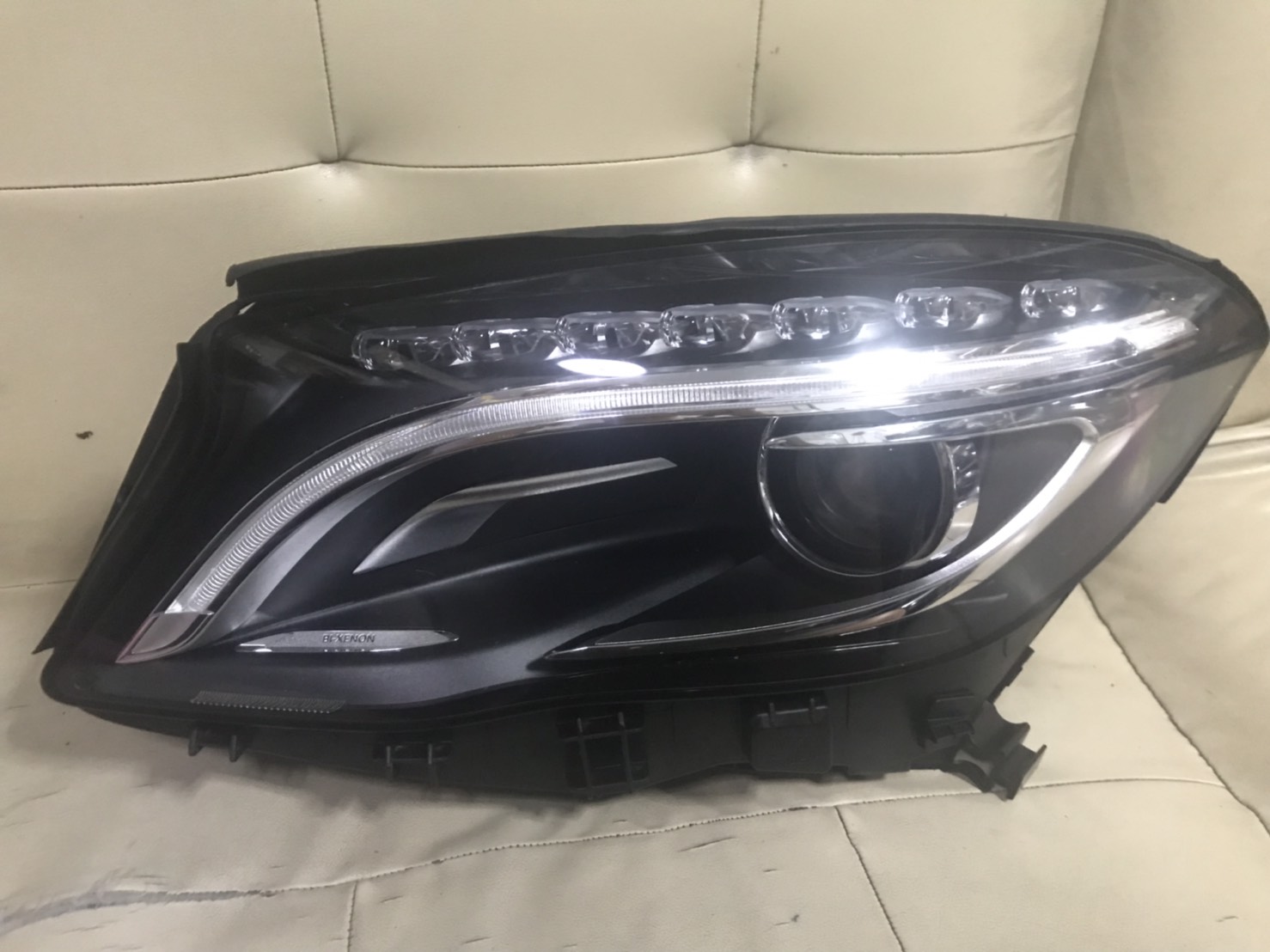 เสื้อไฟหน้า BENZ W156 XENOL (ซ้าย) L
