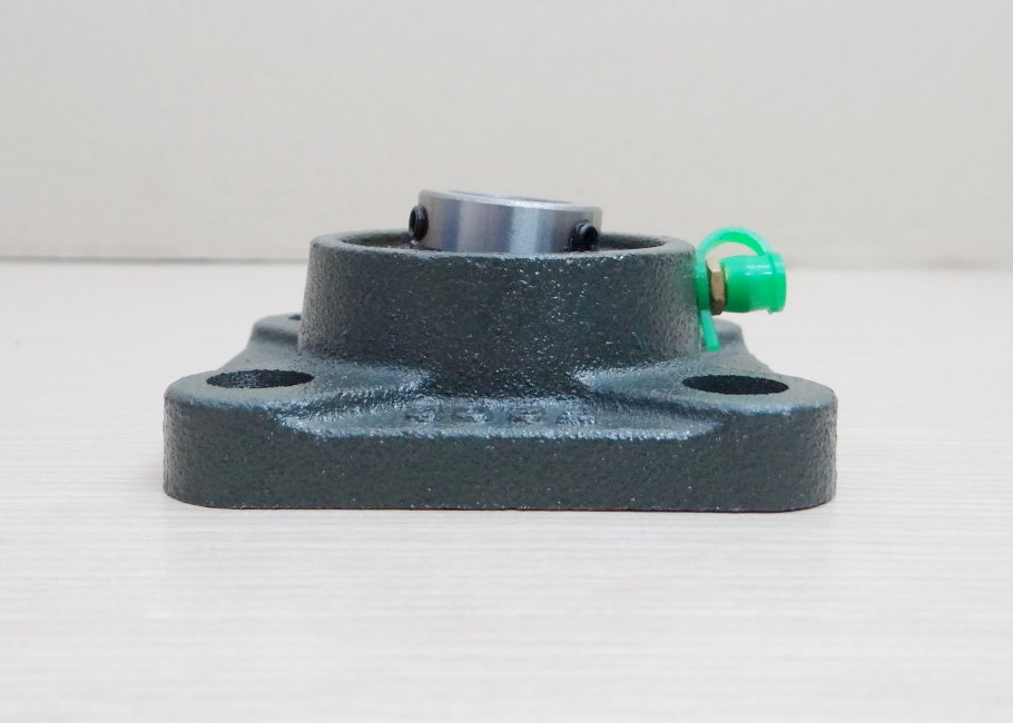 UCF202 Flange Bearing Unit 15mm Cast Iron Housing Self-aligning