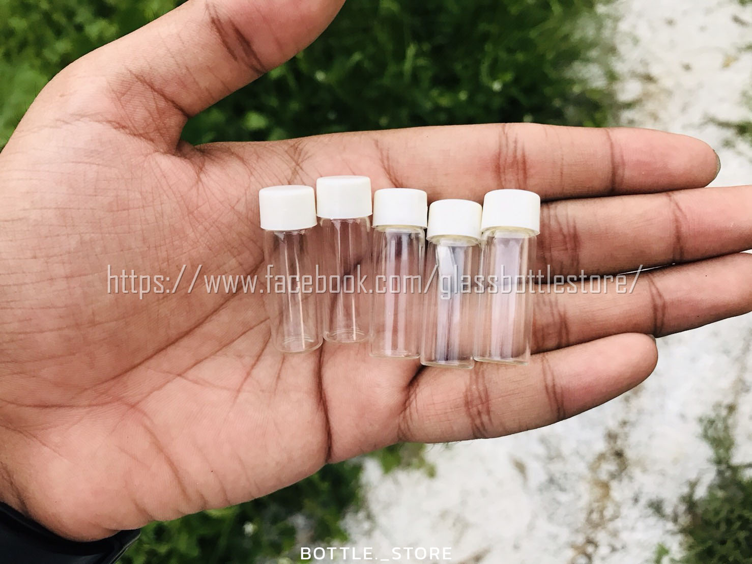 ขวดแก้วจิ๋ว 2ml สีใส ฝาพลาสติกสีขาว