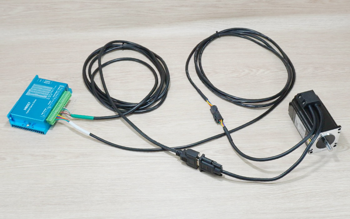 Hybrid Closed-Loop Stepper Motor (Nema23) 57HBS23 แรงบิด 2.3N.m 4A Shaft 8mm + HBS57 Driver