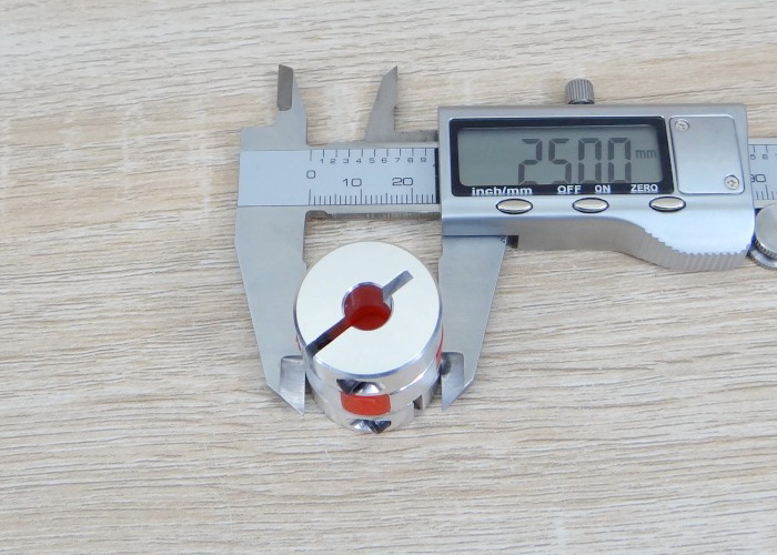 6.35 x 8 mm XB-Plum Flexible Shaft Coupling D25 L30