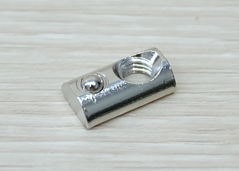 M5 Shrapnel Steel Ball Nut สำหรับ Series 20 Alu Profile (แพ็ค 20 ตัว)