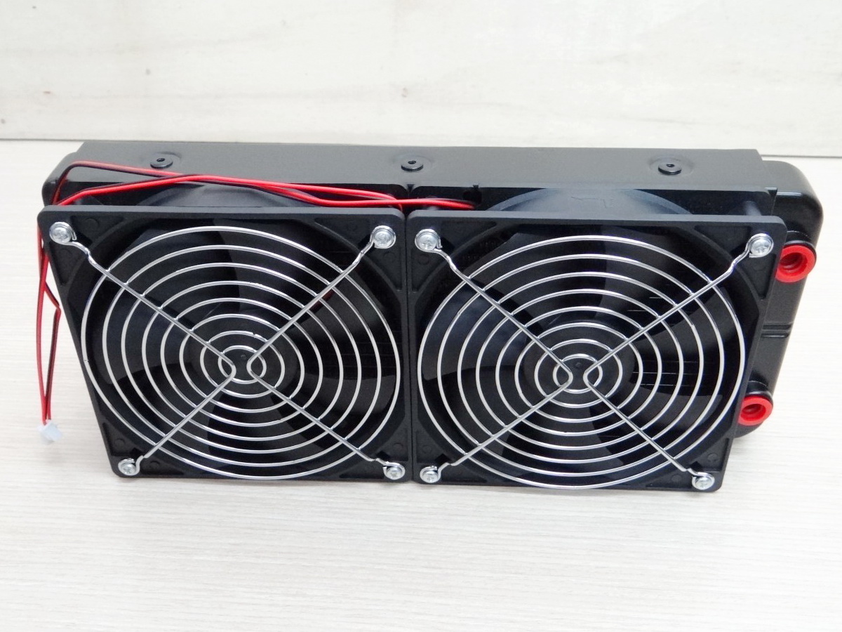 240mm Aluminum Radiator Water Cooling 18 Tube Heat Exchanger หัวเกลียว 1/8BSP (9.5mm) + 2 Fan 12V DC
