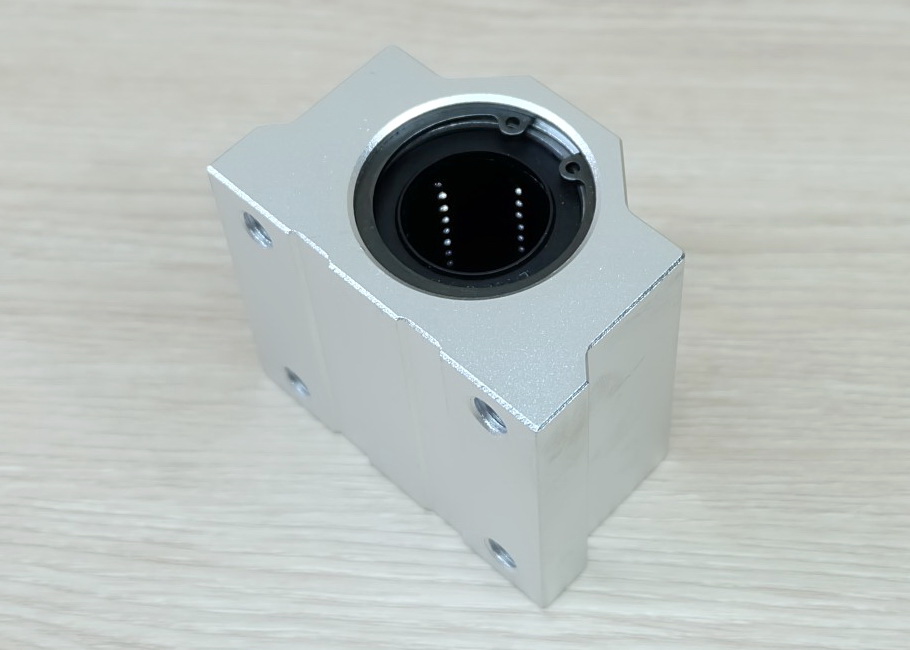 SCS25UU Linear Ball Bearing Block 25mm