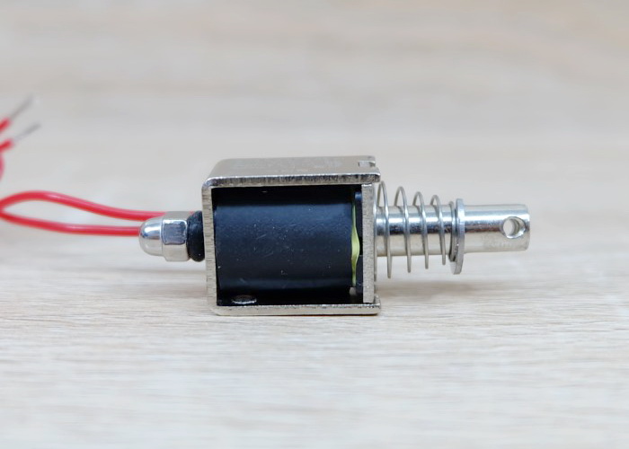 KL-0520B Solenoid Electromagnet 12V DC (0.2-5N) Pull-Push Type