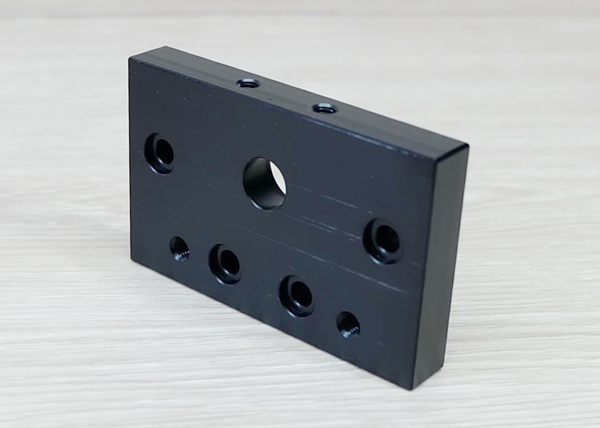 C-beam End Mount (Black)
