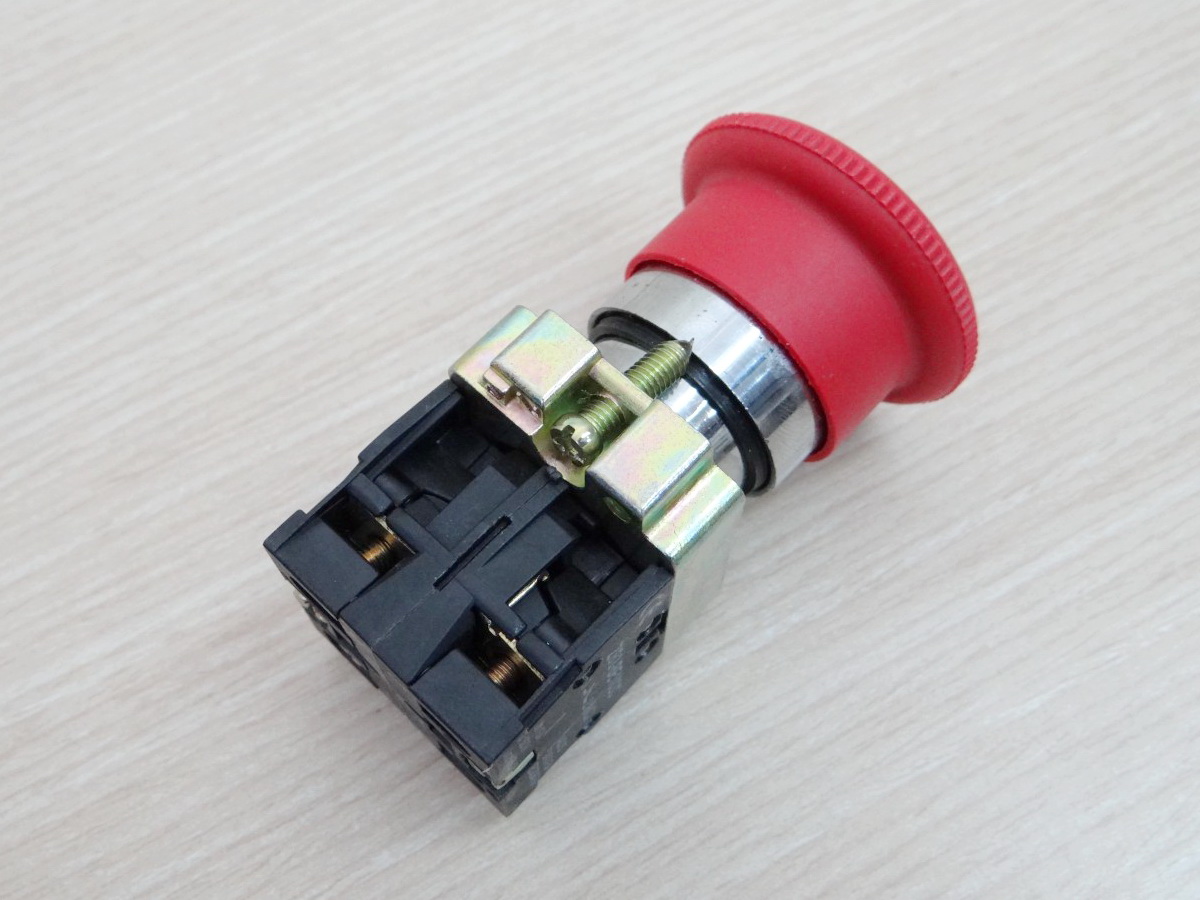 XB2-BS545 Contact Twist Reset Emergency Stop Push Button Switch 22mm 1NC/1NO