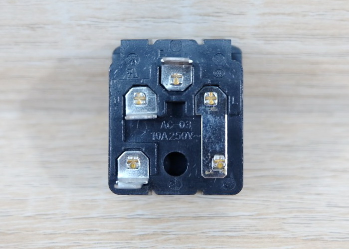 AC-02 Plug Socket 3 Pin Male AC250V พร้อมสวิทช์และฟิวส์ 10A