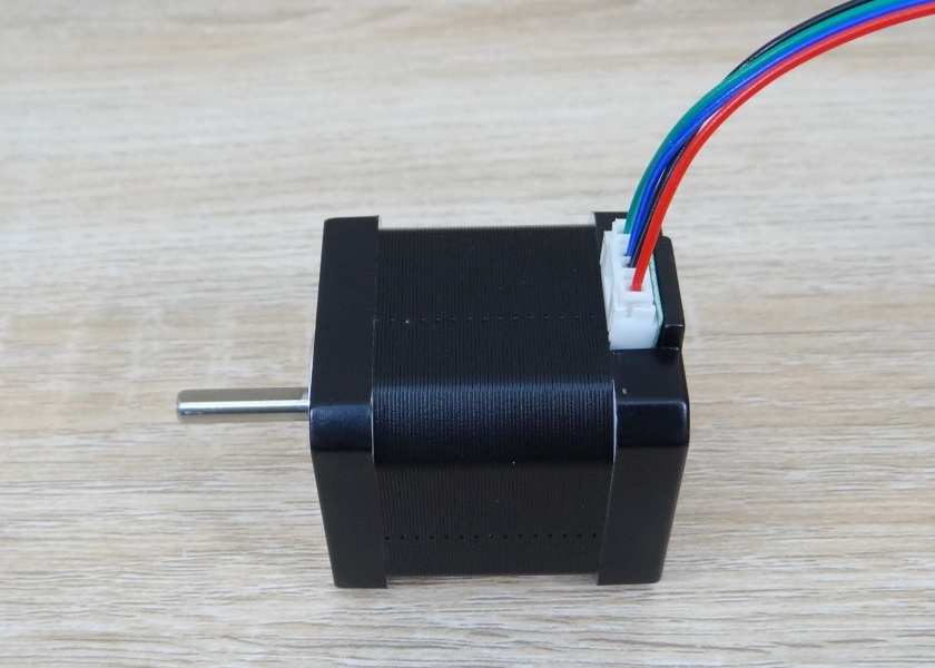 Usongshine - Stepper Motor (Nema17) แรงบิด 48 N.cm 1.5A (17HS8401S) Black End
