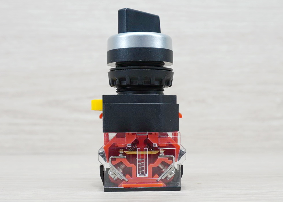 LAY38-11X2 AC400V 10A (2-Position) Industrial Selector Rotary Switch (On-Off) self-locking