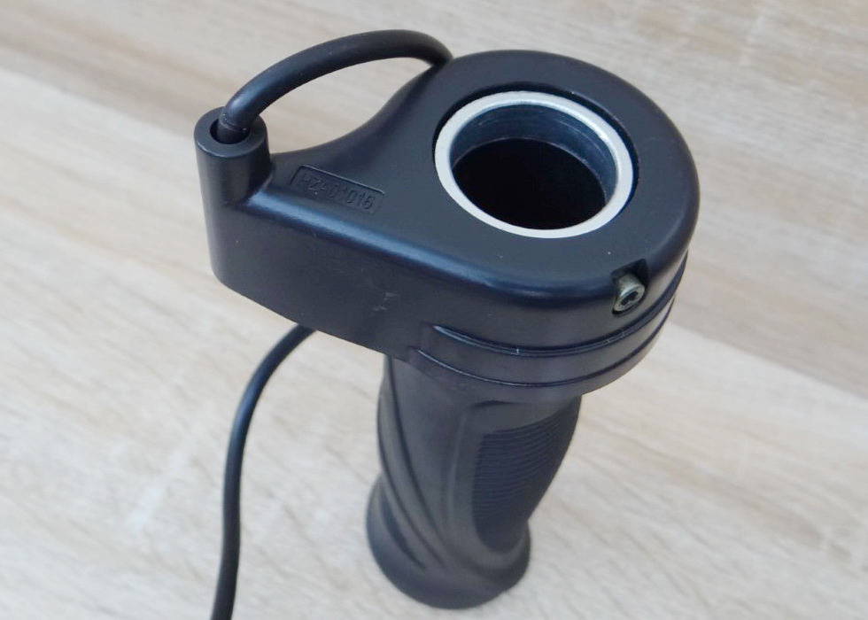 3 Wire Twist Throttle Hand Grip (Left & Right) 24V-48V For Electirc Scooter Bike