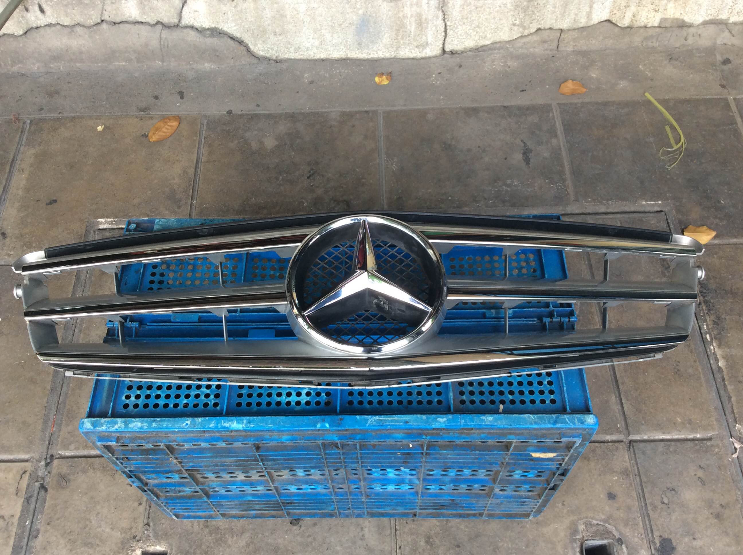 หน้ากระจังbenz w204 ดาวใหญ่