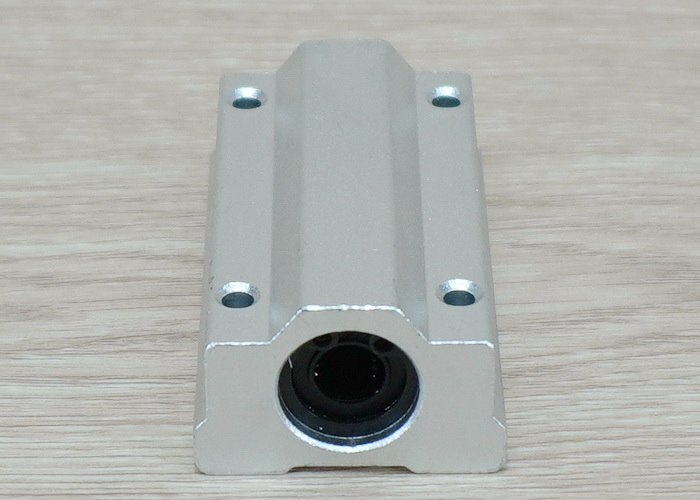 SCS8LUU Linear Ball Bearing Block 8mm