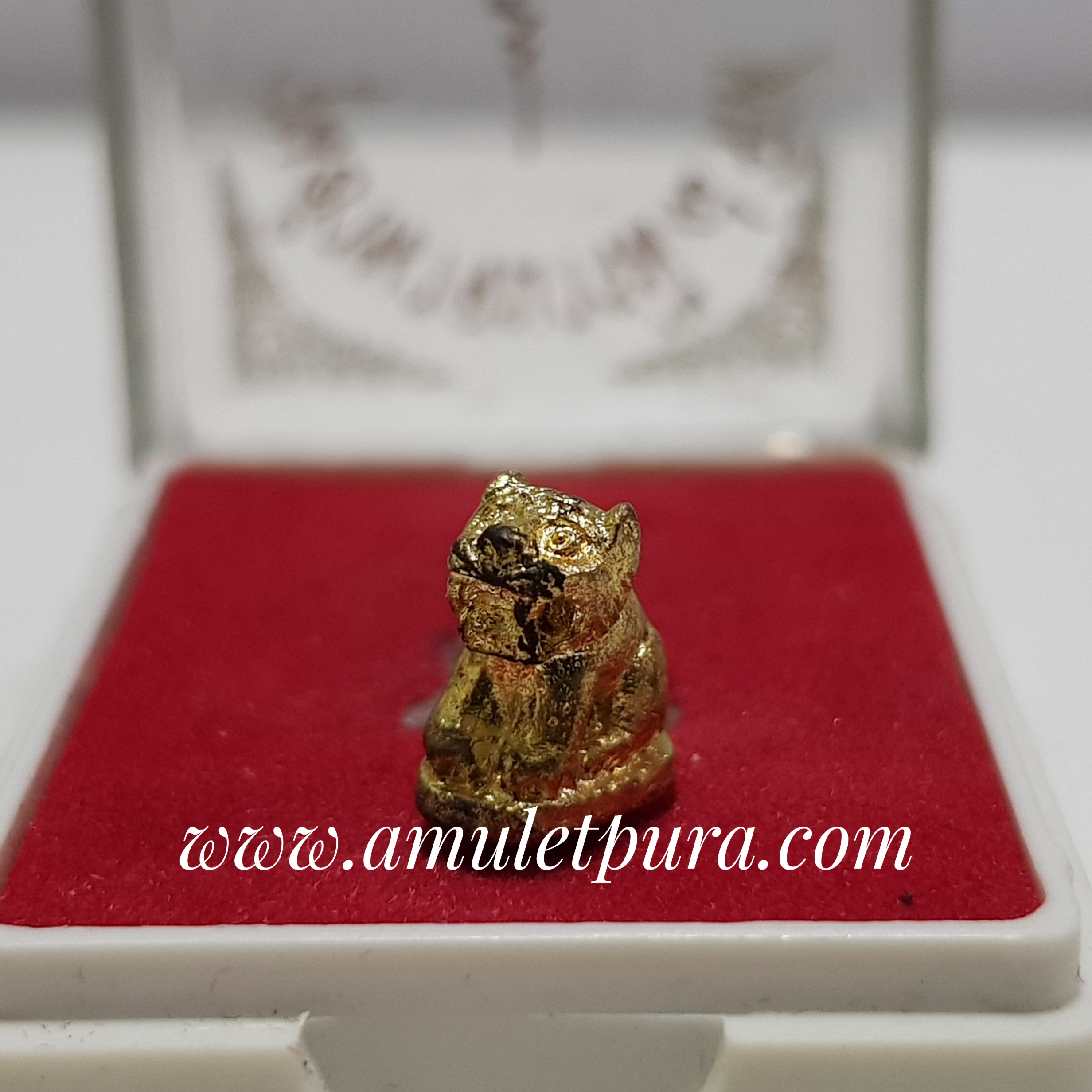 เสือจิ๋ว(ทองเหลืองชุบทอง)รุ่นอำนาจบารมี 8 ทิศ วัดสะพานหิน จ.ตราด(ใต้ฐานอุดมวลสาร)