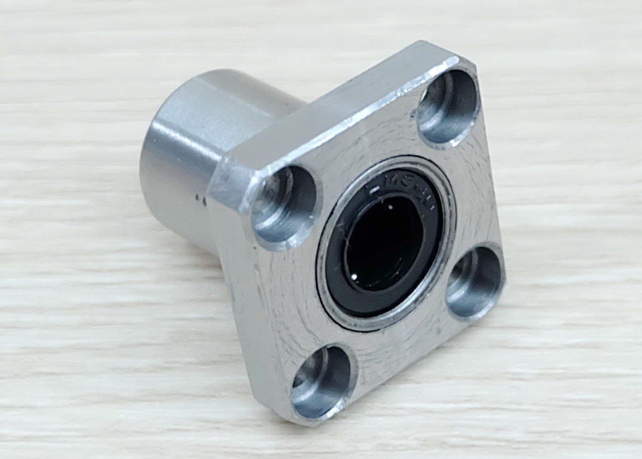 LMK8UU 8x15x24mm Square Flange Linear Ball Bearing 8mm