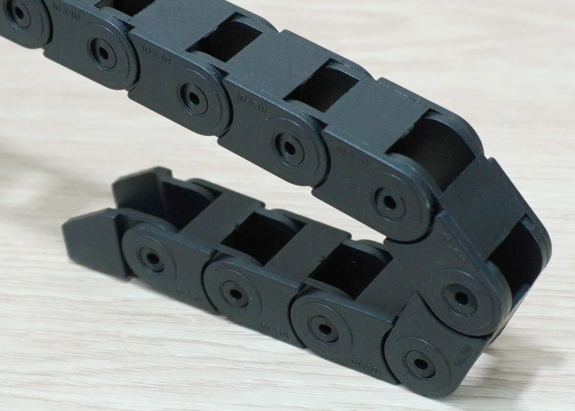 10 X 10 mm Cable Drag Chain R18mm ยาว 1M และ End Connectors