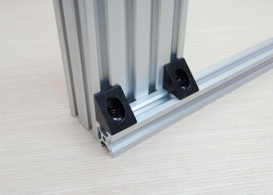 Black Angle Corner Connector