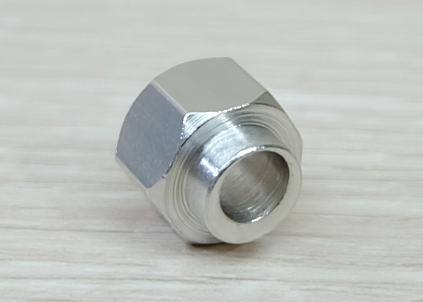 Eccentric column 6.35 mm - bore 5mm <OD 10mm> (Nickel-plated)