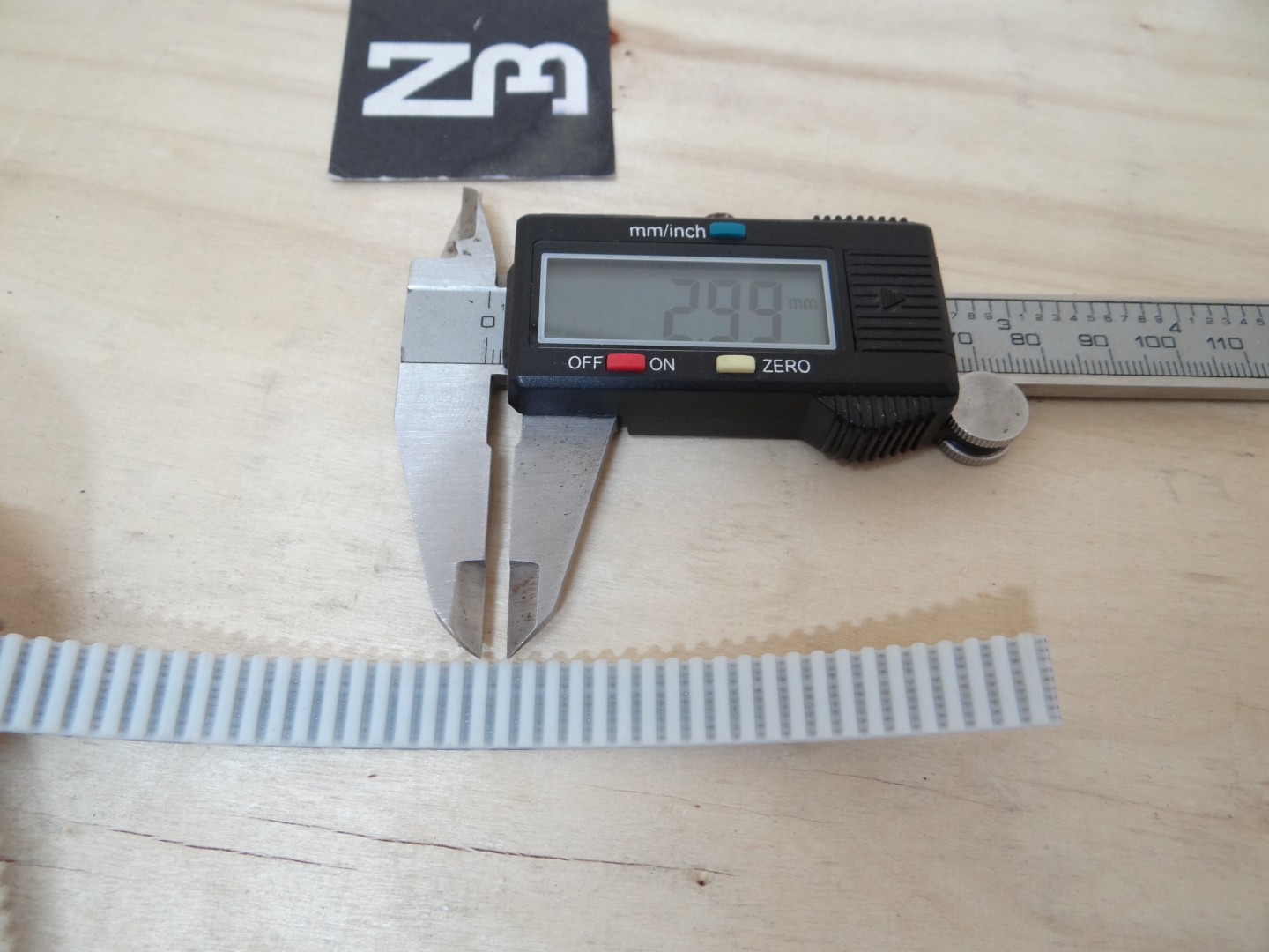 HTD-3M-10mm PU Timing Belt Steel Core สีขาว (สานแถบเส้นเหล็กในสายพาน ราคา/1เมตร)