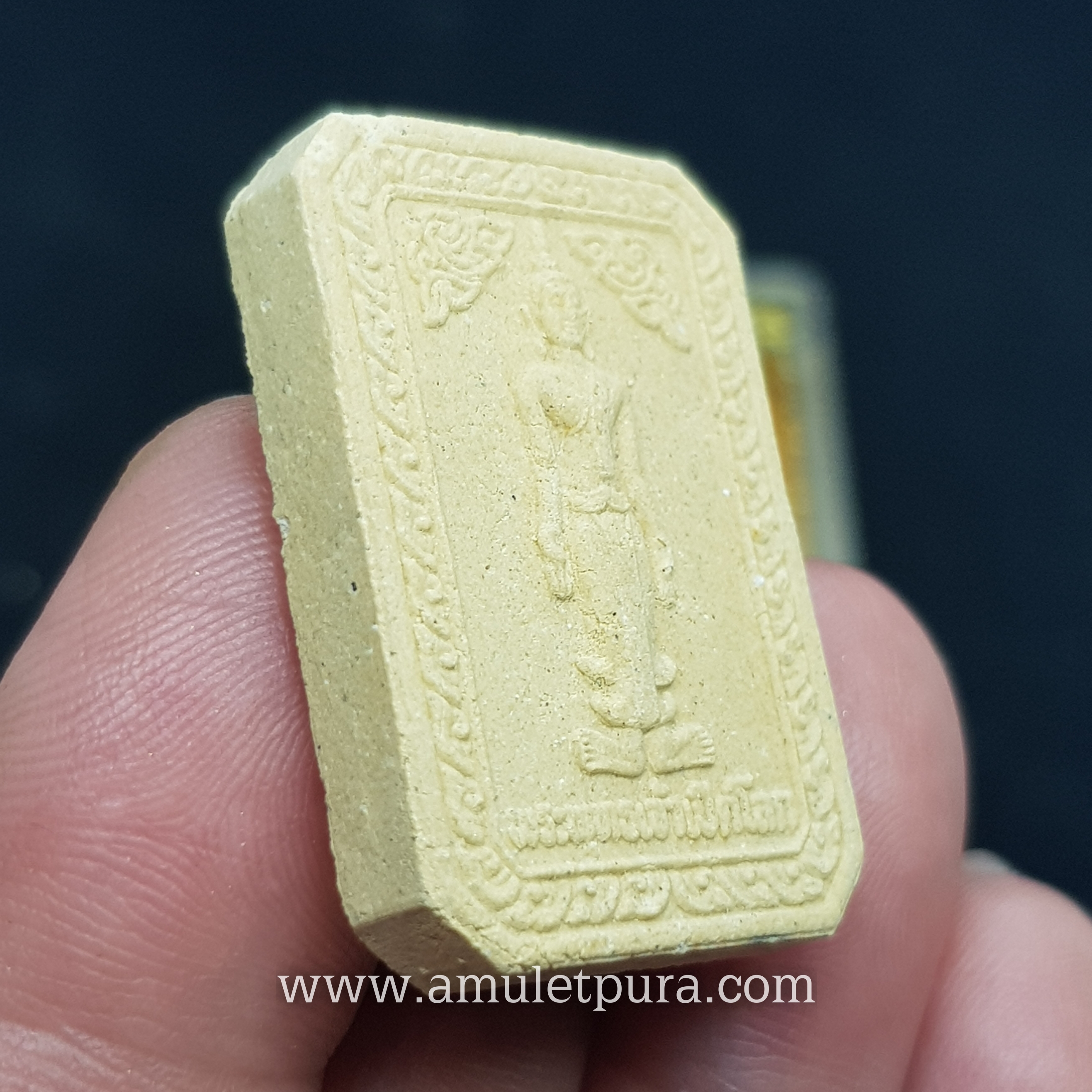 พระพุทธเจ้าเปิดโลก รุ่นวัดศรีนวล200ปี ปี45 วัดศรีนวล จ.ขอนแก่น(หลวงพ่อคูณ ปลุกเสก)