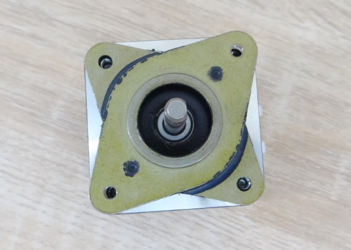 Nema17 Metal Rubber Dampers Mounts 54x54x7 mm Middle hole 17mm