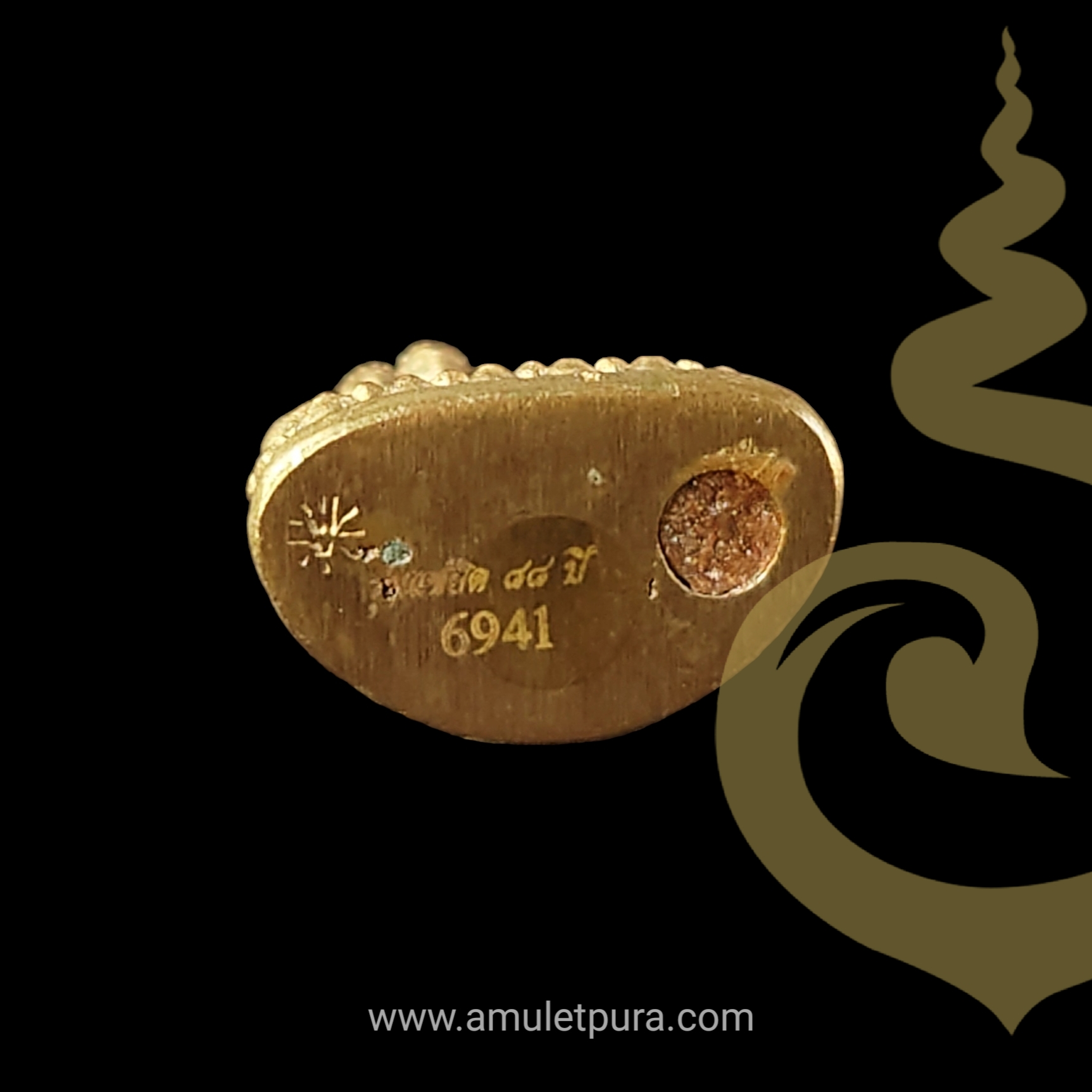 พระเศรษฐีนวโกฏิ เนื้อระฆังเก่า รุ่นแรก รุ่นแซยิด 88ปี โชค ลาภ ฟู ปี52 หลวงพ่อฟู วัดบางสมัคร จ.ฉะเชิงเทรา (ใต้ฐานอุดผง ตอกโค้ด หมายเลข 6941)