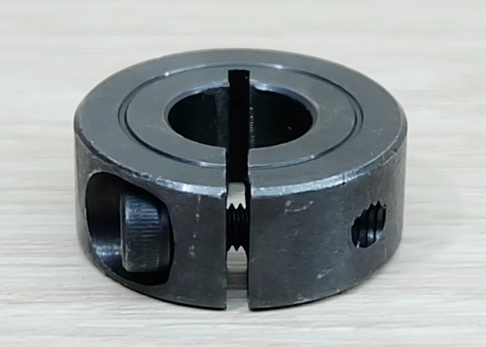 SCS 12x28x11 mm (IDxODxThickness) 45 Steel - Open type optical axis fixing ring