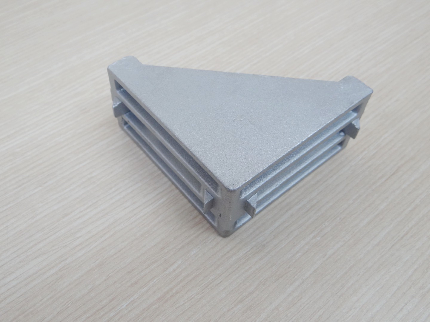 Bracket L สำหรับ Series 40 Alu Profile