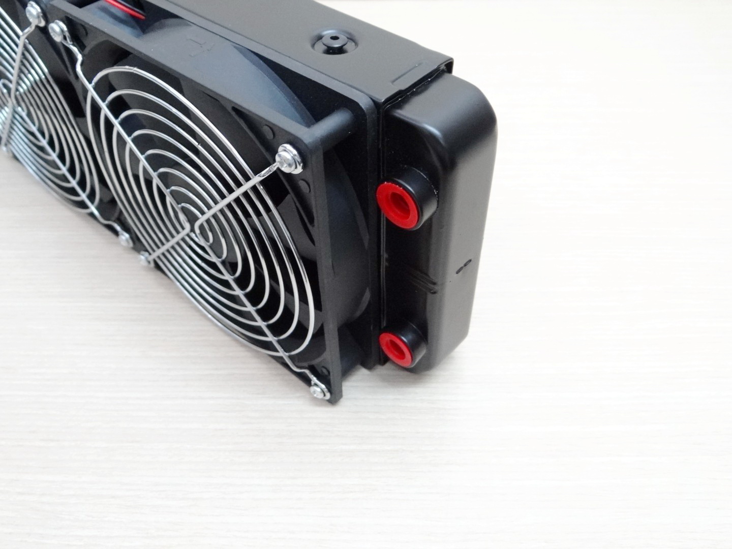 360mm Aluminum Radiator Water Cooling 18 Tube Heat Exchanger หัวเกลียว 1/8BSP (9.5mm) + 3 Fan 12V DC