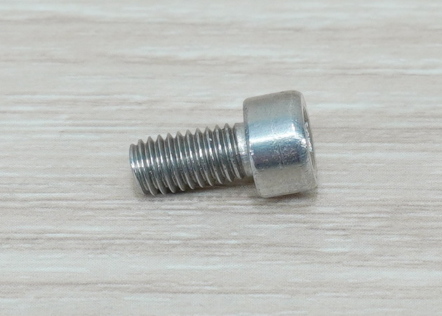 สกรูหัวจมสเตนเลส 201 Screw M5 ยาว 10mm (20 ตัว/ชุด)