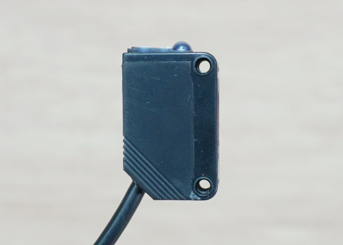 CX-482 Photoelectric Sensor 10-200 cm Detection Range (NPN, NO/NC)