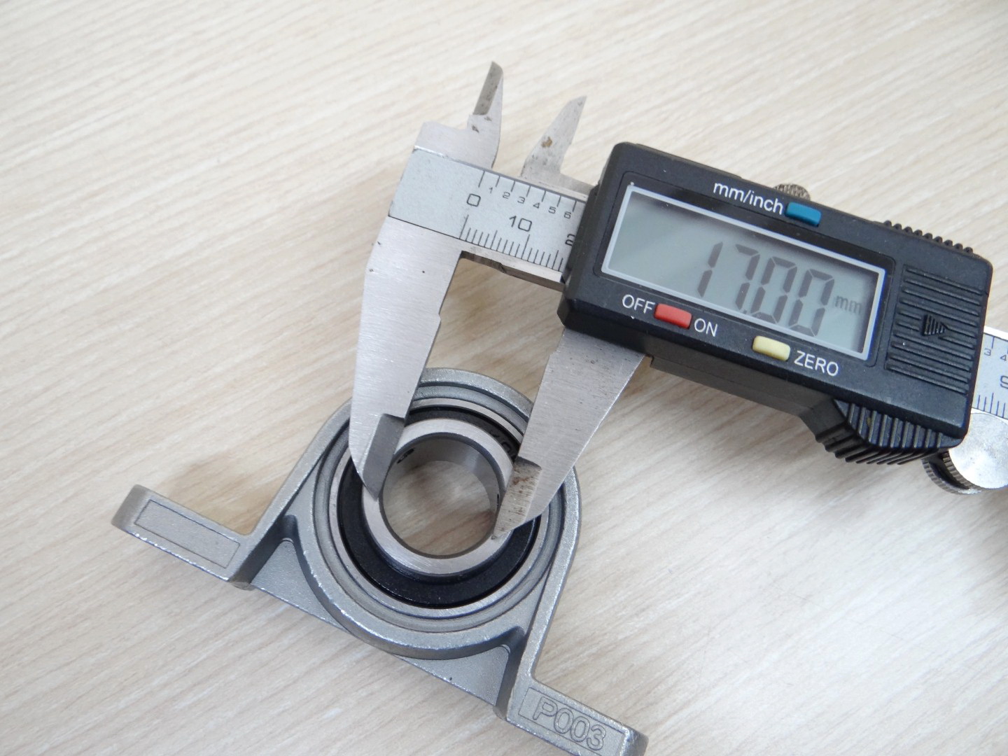 KP003 Pillow Block Bearing 17mm Zinc Alloy