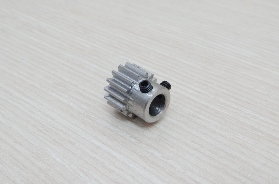 Spur Gear Pinion 1.0 Mod 15Teeth Bore 6.35mm (straight teeth - เฟืองตรง)