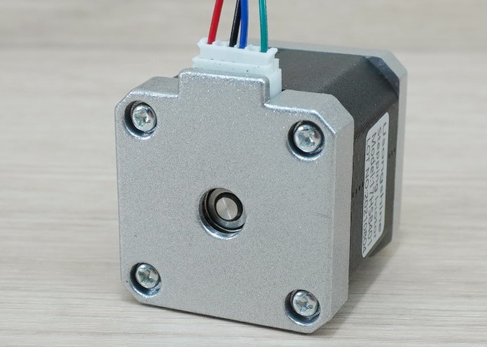 Usongshine - Stepper Motor (Nema17) แรงบิด 48 N.cm 1.5A (17HS8401) Silver End