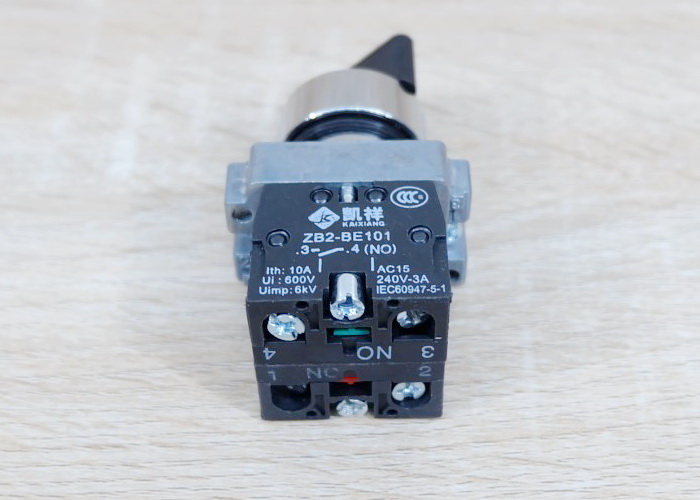 XB2-BD25 600V 10A (2-Position) Maintained Selector Rotary Self-locking Switch ON-OFF