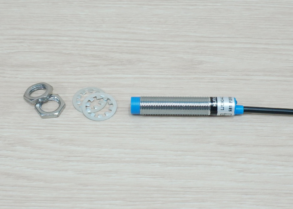 LJ12A3-4-Z/BY (PNP, NO ระยะ 4mm) 6-36V DC Inductive Proximity Sensor