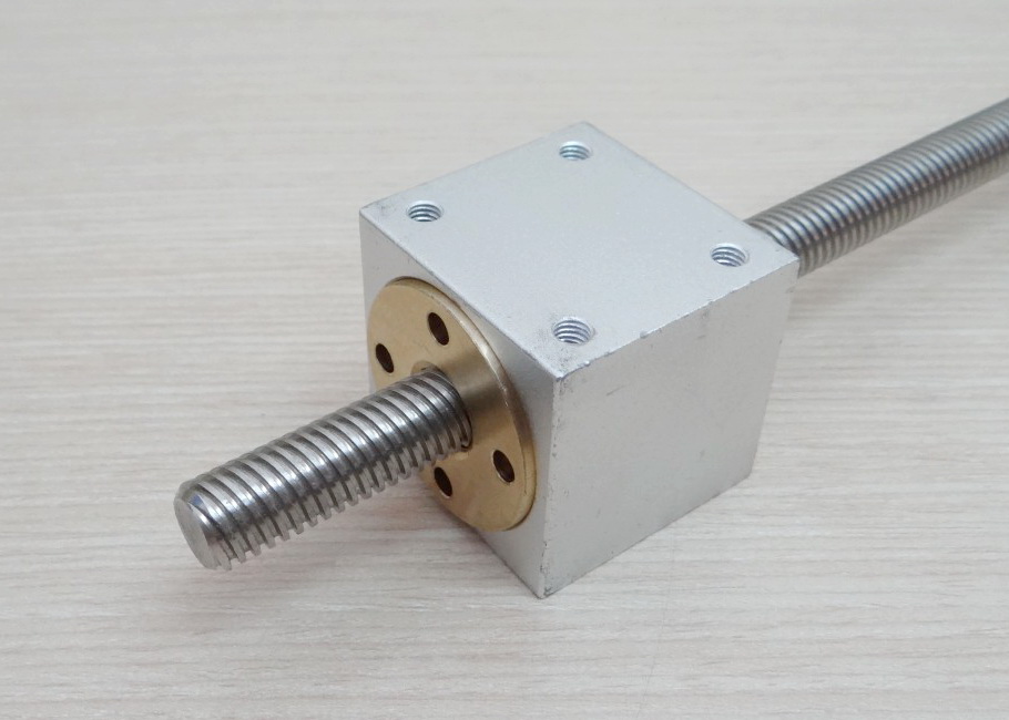 T12 Lead Screw Dia 12mm ยาว 1500mm (Lead 8mm) + Copper Nut ZoneMaker