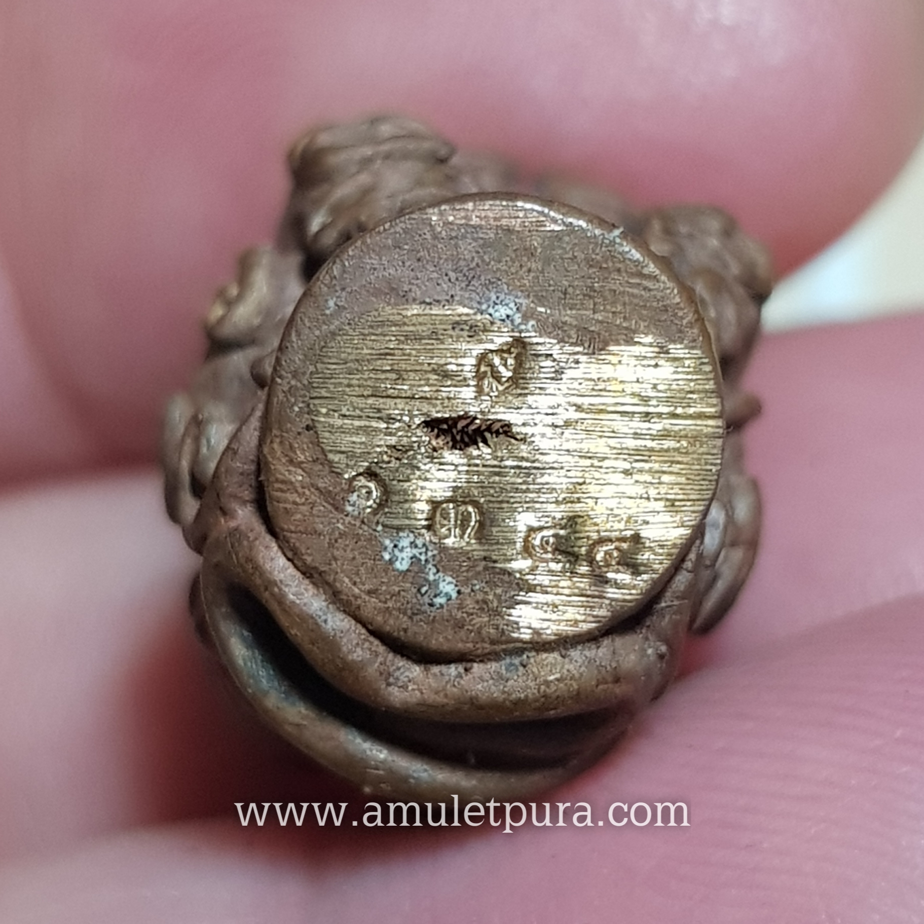 พระปิดตาในครรภ์(เนื้อทองแดงเถื่อน)รุ่นพ่อท่านเขียวอุปถัมภ์(กลันตัน๕๔)ปี54 พ่อท่านเขียว วัดห้วยเงาะ" จ.ปัตตานี(ใต้ฐานตอกโค้ด หมายเลข1344)