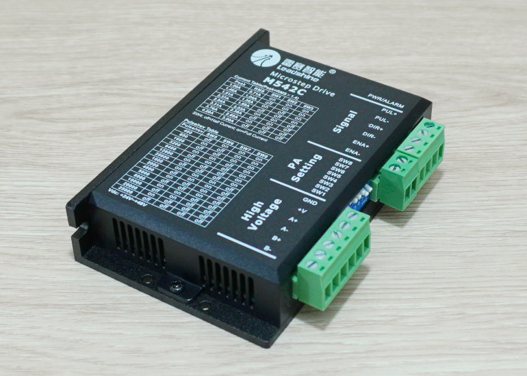 M542C (Leadshine) Microstep Driver Peak 4.2A, 24-48 VDC 2-phase