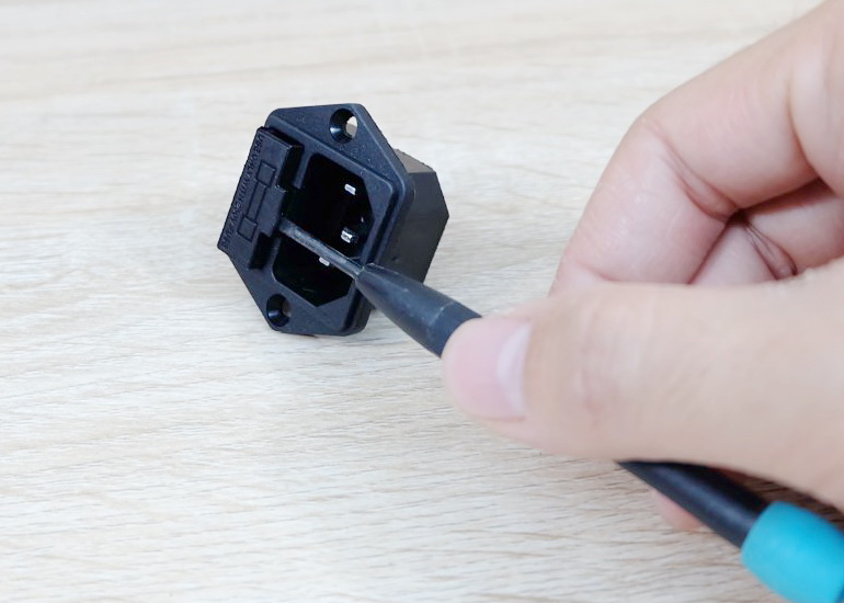 AC-03 Male Power Plug 3 Pin AC250V พร้อมฟิวส์ 10A