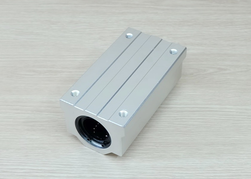 SCS30LUU Linear Ball Bearing Block 30mm
