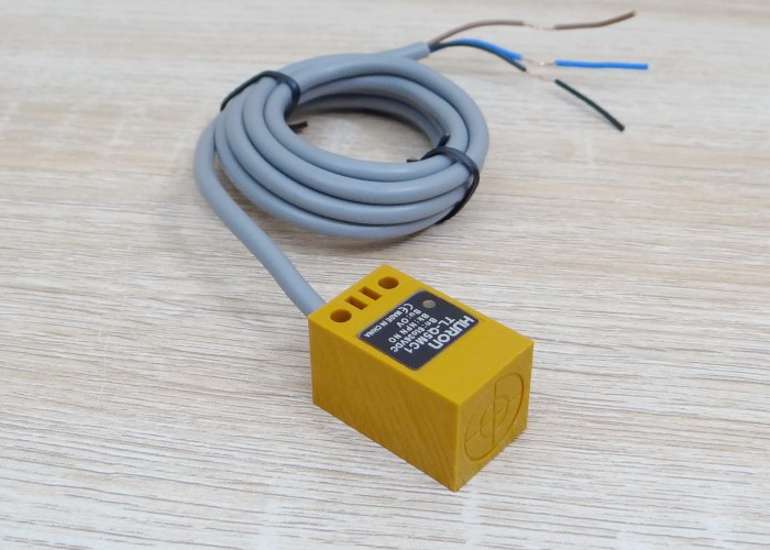 TL-Q5MC1 (NPN, NO ระยะ 5mm) 6-36VDC Inductive Proximity Sensor