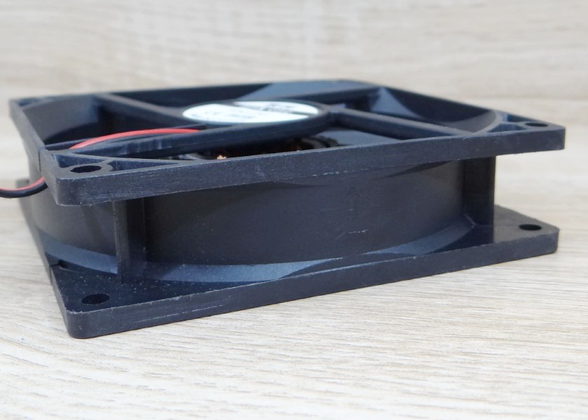 Fan 92 x 92 x 25mm DC 24V