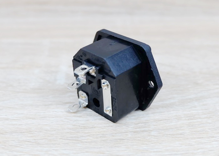 AC-03 Male Power Plug 3 Pin AC250V พร้อมฟิวส์ 10A